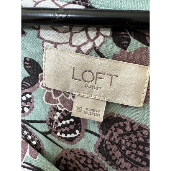 LOFT Floral Blouse V-Neck Long Sleeve Elasticized Cuffs Feminine Size XS - Picture 5 of 6